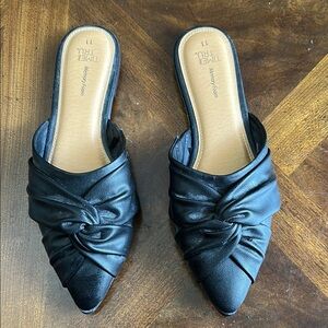 Time and Tru Black Mules Sleek and Sophisticated